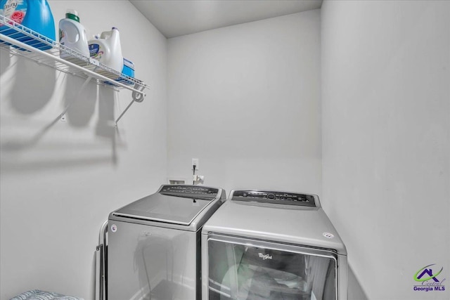 215TYNDALLWAY Tyndall Way, Perry, GA 31069 - washroom with washing machine and clothes dryer