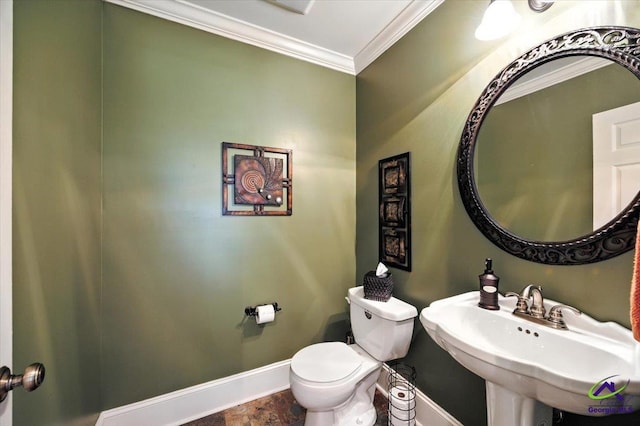 612 Remington Dr, Macon, GA 31210 - bathroom featuring baseboards and ornamental molding