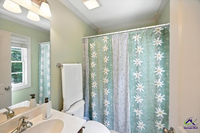 612 Remington Dr, Macon, GA 31210 - bathroom featuring vanity, crown molding, and curtained shower