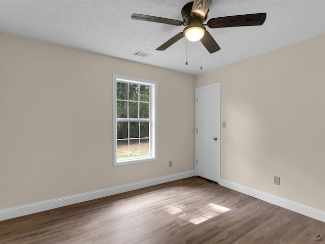 434 Barnes Rd, Jackson, GA 30233 - unfurnished room with wood finished floors and ceiling fan