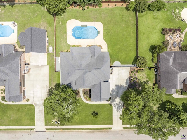 301 Vinings Place Dr, Warner Robins, GA 31088 - drone / aerial view of a pool area