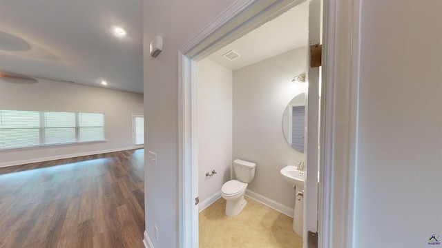452 Southern Oaks Dr, Macon, GA 31216 - bathroom featuring recessed lighting and wood finished floors