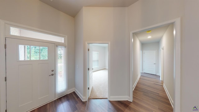 452 Southern Oaks Dr, Macon, GA 31216 - foyer featuring dark wood-type flooring and baseboards