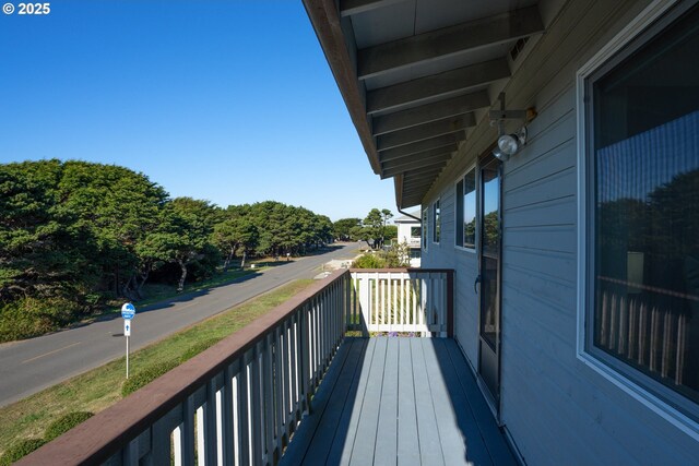 2131 Beach Loop Dr, Bandon, OR 97411 - view of balcony