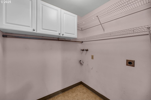 602 SE 130th Ct, Vancouver, WA 98683 - laundry area with electric dryer hookup, cabinet space, and baseboards