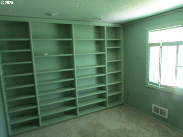 10285 S Rosewood Way, Molalla, OR 97038 - view of closet
