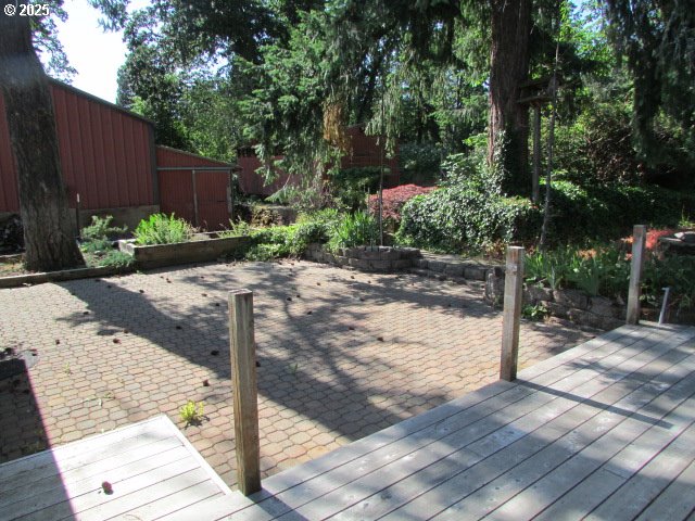 10285 S Rosewood Way, Molalla, OR 97038 - wooden deck with a patio area