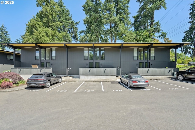 668 Mcvey Ave Unit 83, Lake Oswego, OR 97034 - view of property featuring uncovered parking