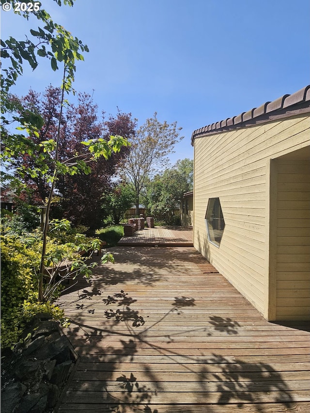 710 E Quince Ave, Hermiston, OR 97838 - view of wooden terrace