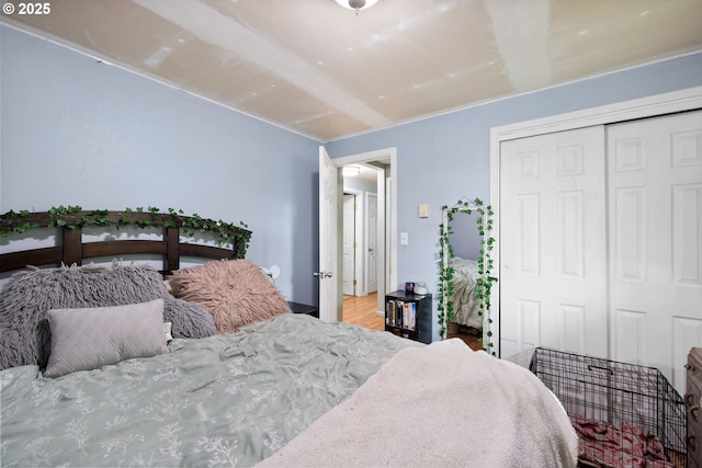 3712 NE 60th Ave, Vancouver, WA 98661 - bedroom with wood finished floors and a closet