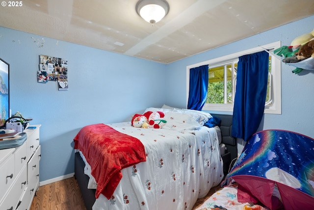3712 NE 60th Ave, Vancouver, WA 98661 - bedroom featuring wood finished floors and baseboards