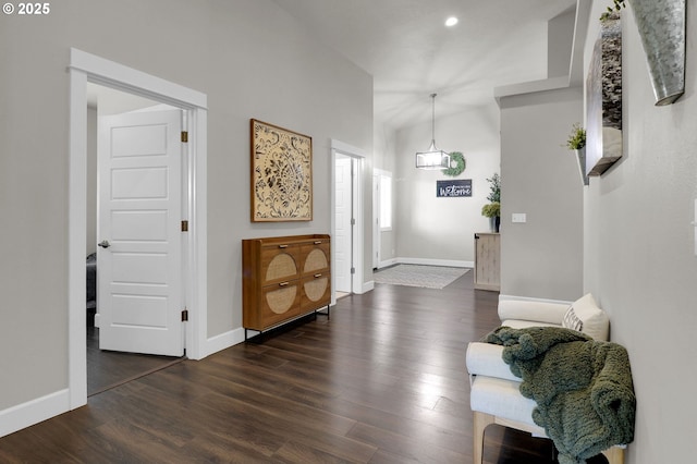 703 Holbrook Ln, Creswell, OR 97426 - entrance foyer featuring dark wood-type flooring, baseboards, and recessed lighting