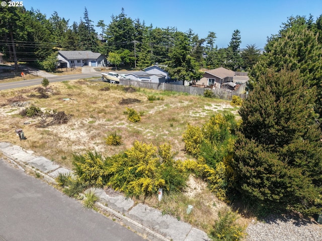 726 Edwards Ave, Coos Bay, OR 97420