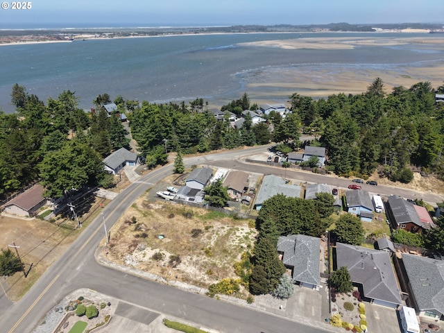 726 Edwards Ave, Coos Bay, OR 97420