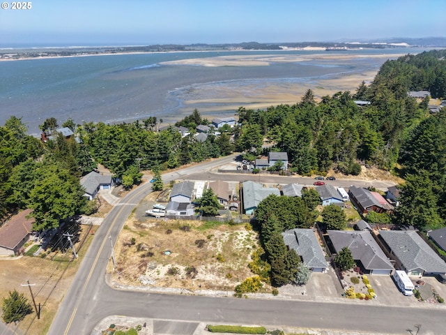 726 Edwards Ave, Coos Bay, OR 97420
