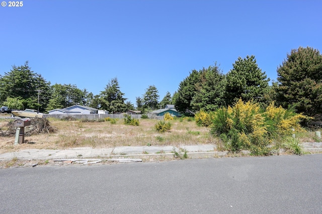 726 Edwards Ave, Coos Bay, OR 97420