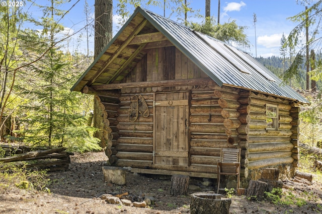 view of outdoor structure with an outdoor structure