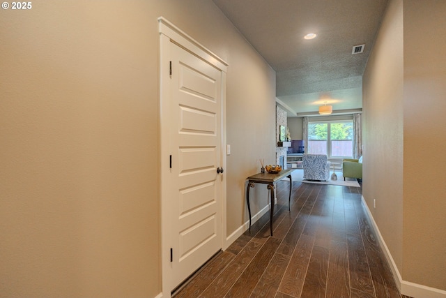 11201 NE 127th Ave, Vancouver, WA 98682 - hall with dark wood-style flooring, baseboards, and recessed lighting