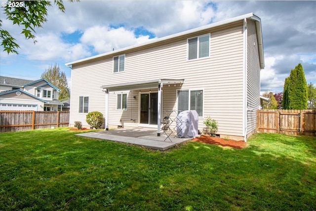 11716 NE 42nd Ct, Vancouver, WA 98686 - back of property with a patio