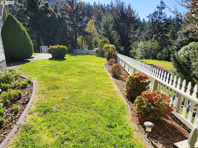 94342 Gauntlett St, Gold Beach, OR 97444 - view of fenced backyard