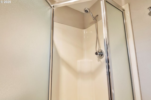 2709 SW 2nd Ave Unit 201, Portland, OR 97201 - bathroom featuring vanity