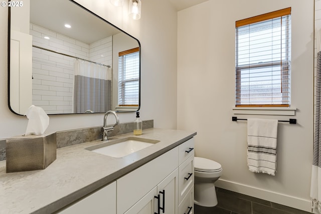 full bath with tile patterned floors, baseboards, vanity, toilet, and a shower with curtain