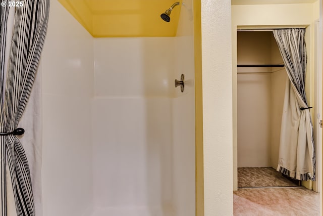 218 Trailside Loop Unit 218, Eugene, OR 97405 - bathroom featuring a shower