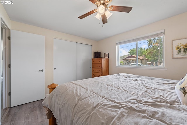 1220 Baker St, Baker City, OR 97814 - bedroom with wood finished floors, a closet, and ceiling fan