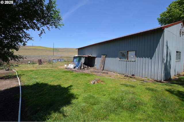 46083 Adams Rd, Pendleton, OR 97801 - view of green lawn with an outdoor structure