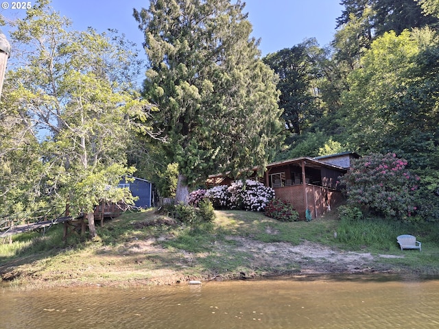 747 N Tenmile, Lakeside, OR 97449 - view of yard with a water view