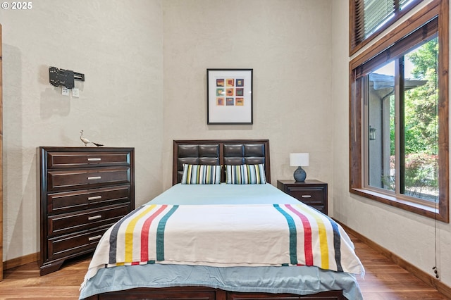 1025 Echo Dr, Roseburg, OR 97470 - bedroom featuring light wood-style flooring and baseboards
