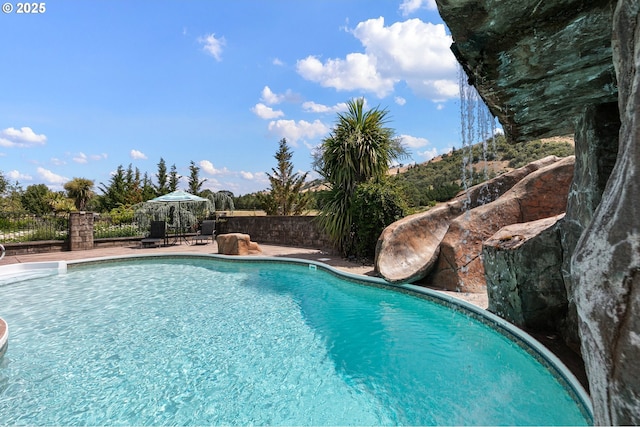 1025 Echo Dr, Roseburg, OR 97470 - view of pool with a fenced backyard and a patio area