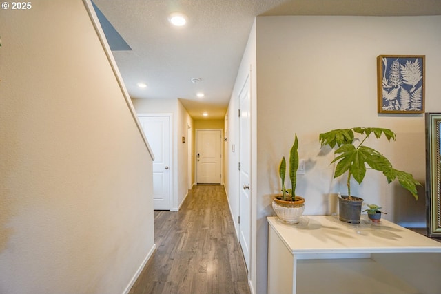 2804 N 3rd Way, Ridgefield, WA 98642 - corridor featuring wood finished floors, baseboards, and recessed lighting