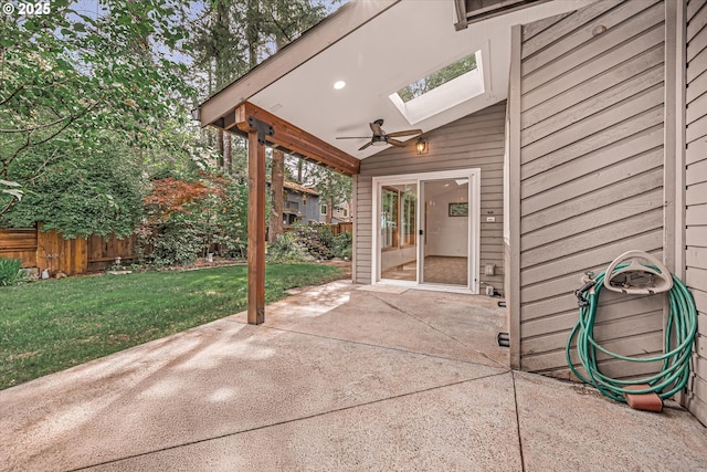 65277 E Sandy River Ln, Rhododendron, OR 97049 - view of patio / terrace with ceiling fan
