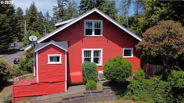 560 N 10th St, Coos Bay, OR 97420 - view of front facade
