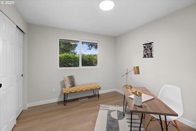 7995 SE Roslyn St, Milwaukie, OR 97222 - office featuring light wood-type flooring and baseboards