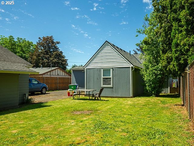 4930 SE 113th Ave, Portland, OR 97266 - view of rear view of house