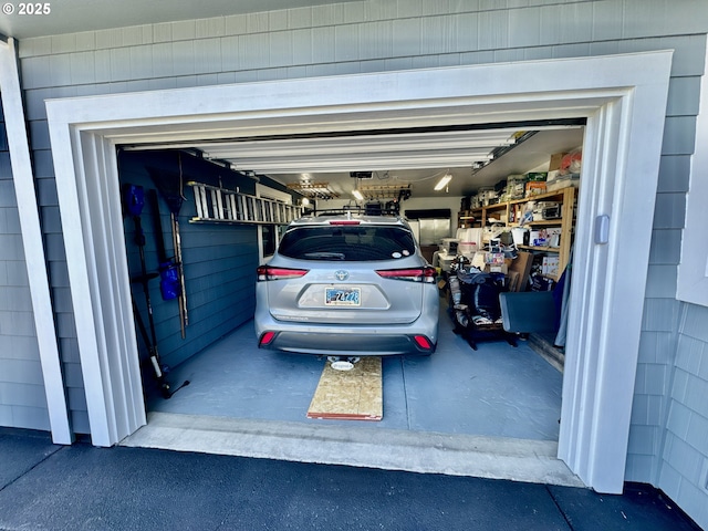842 Chetco Point Ter, Brookings, OR 97415 - view of garage