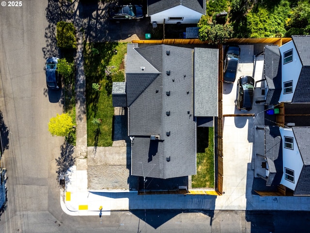 aerial view of property and surrounding area