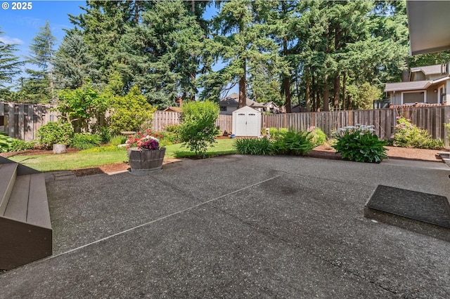 1629 NW Orchard Ave, Gresham, OR 97030 - fenced backyard with a patio