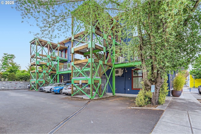 325 NE Graham St Unit 10, Portland, OR 97212 - view of front of home