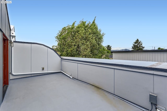 325 NE Graham St Unit 10, Portland, OR 97212 - view of balcony