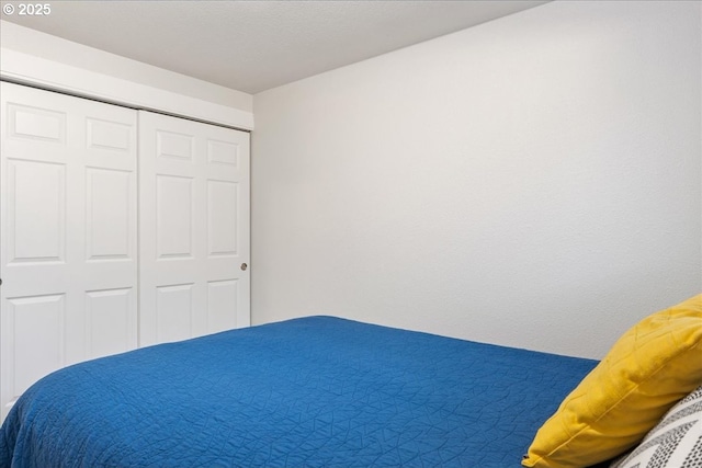 bedroom featuring a closet