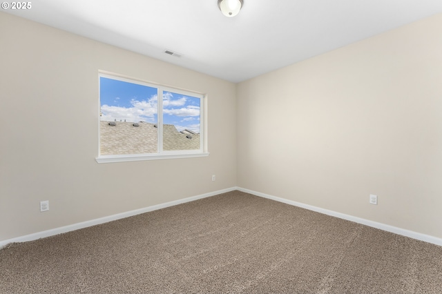381 SE Regan Hill Loop, Estacada, OR 97023 - carpeted spare room featuring baseboards