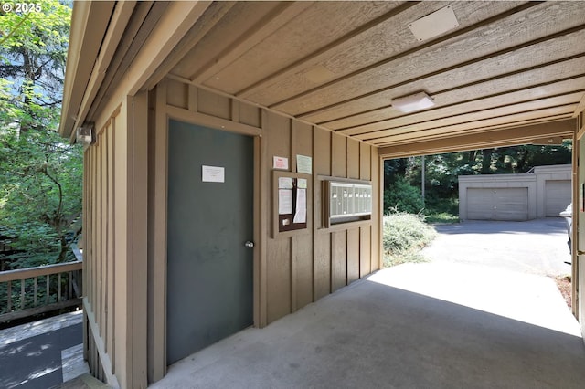 202 Trailside Loop, Eugene, OR 97405 - view of horse barn