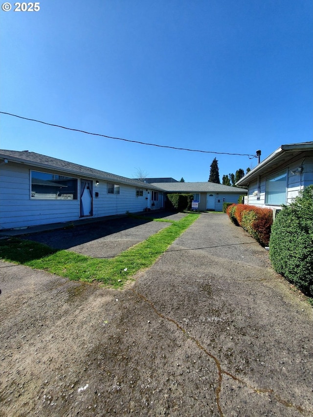 view of front facade