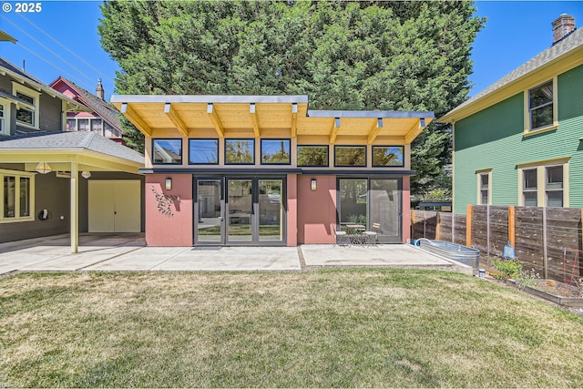 933 SE 31st Ave, Portland, OR 97214 - back of house with a patio area