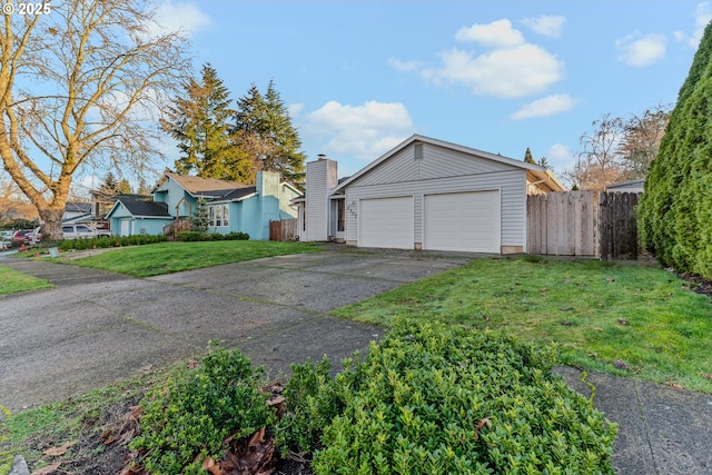 ranch-style house with a front yard