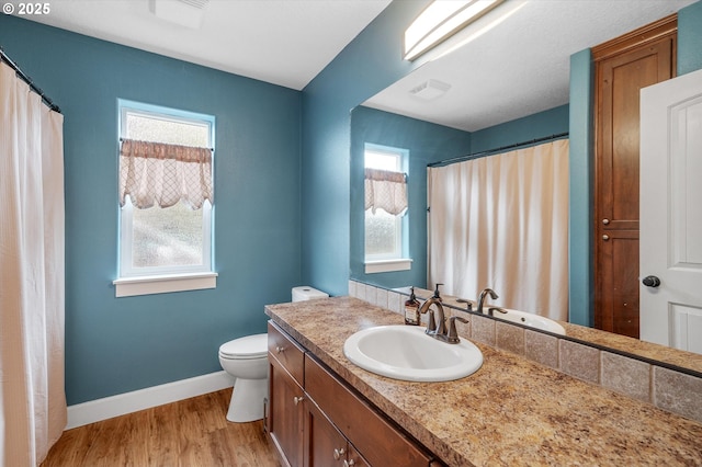 185 Lynx Ave, Aumsville, OR 97325 - full bath featuring vanity, wood finished floors, and curtained shower