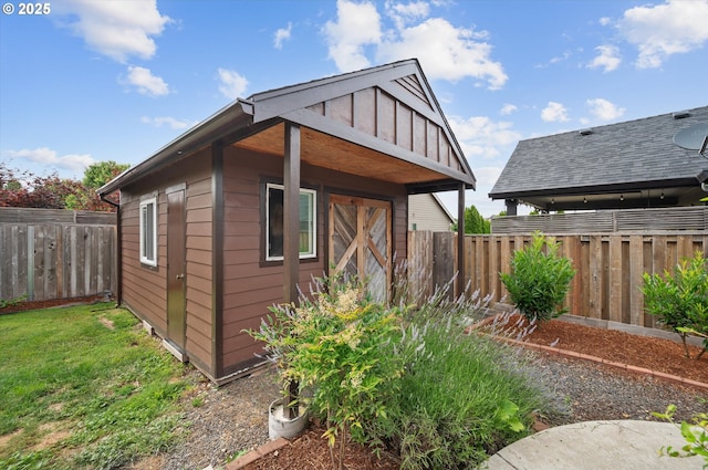 185 Lynx Ave, Aumsville, OR 97325 - view of outbuilding featuring a fenced backyard